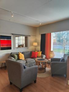 Hotelli Karhu / Hotel Bear Inn,,3 star