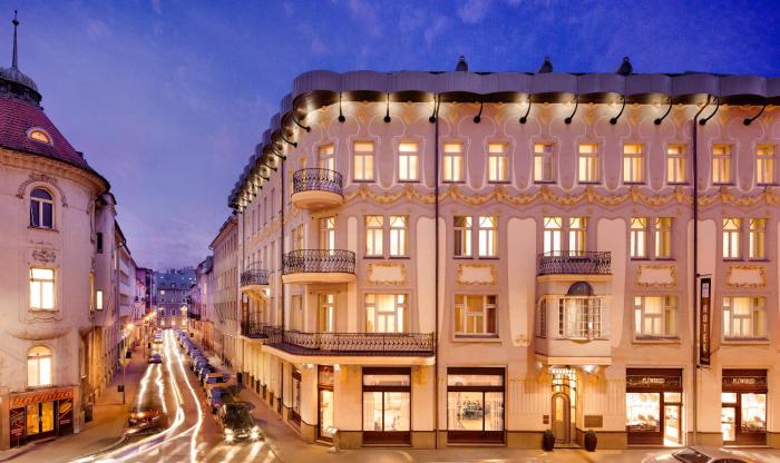 roset hotel and residence