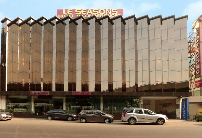 Hotel Le Seasons,Shahdara,4 star