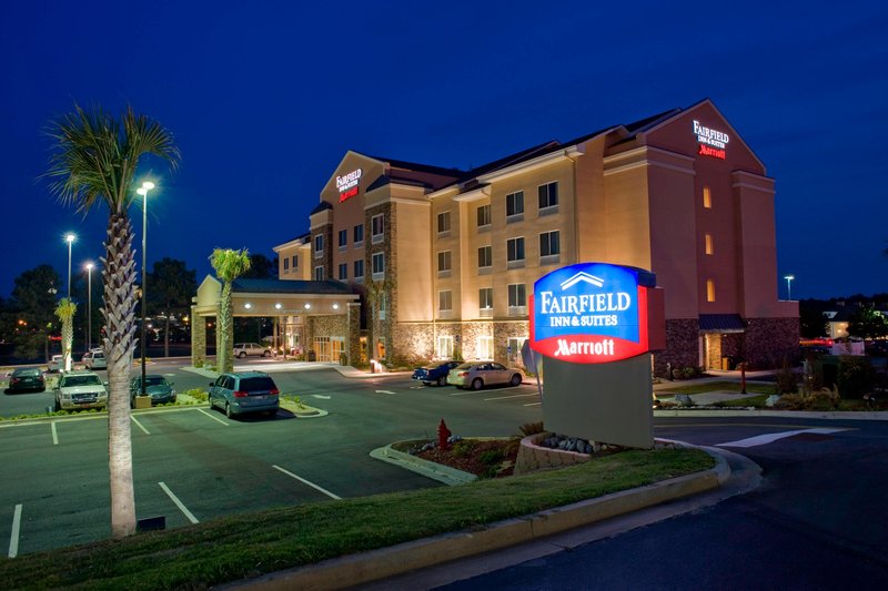 Fairfield Inn & Suites By Marriott Commerce,Banks County>>Athens,2.5 star