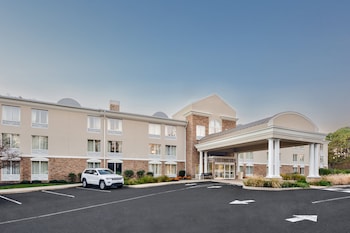 holiday inn express hotel of neptune by ihg