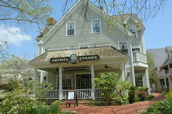 Artists Colony Inn & Restaurant
