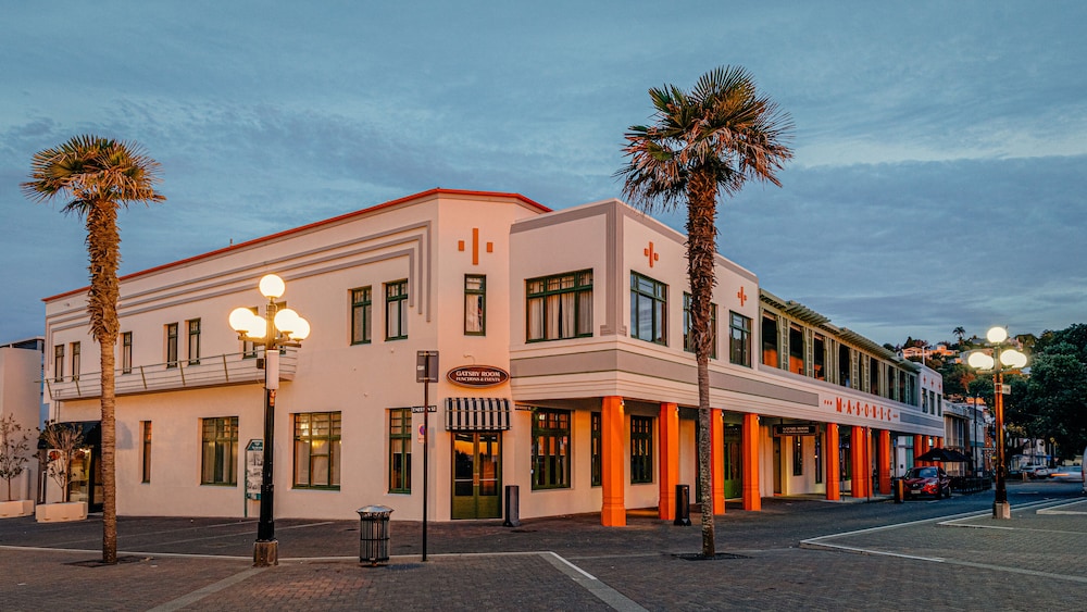 art deco masonic hotel