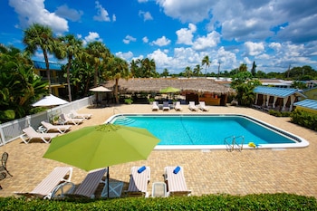 naples garden inn