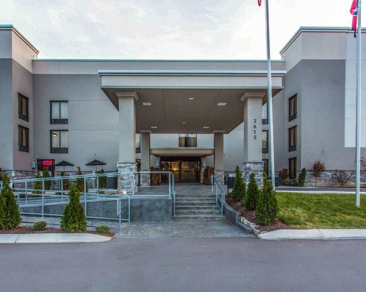 Quality Suites Nashville Airport,Tennessee>>Nashville,3 star