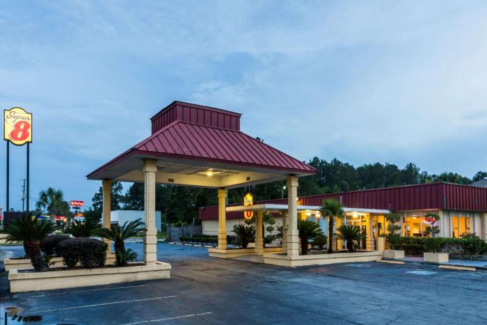 Super 8 By Wyndham Hardeeville/Savannah North,Hardeeville>>Beaufort County,2 star