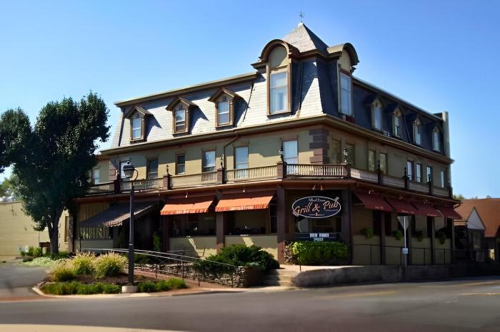 Altland House Inn And Suites,Adams County>>Abbottstown,3 star