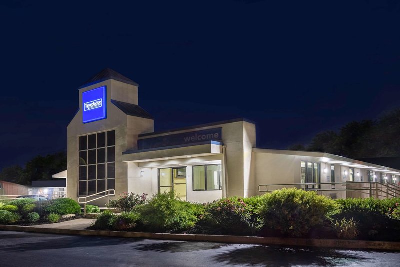 travelodge by wyndham essington philadelphia airport