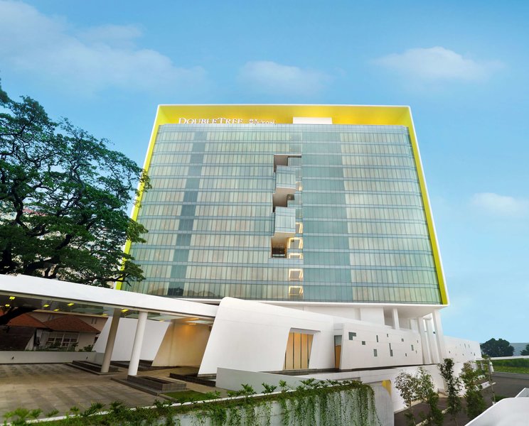 doubletree by hilton jakarta diponegoro