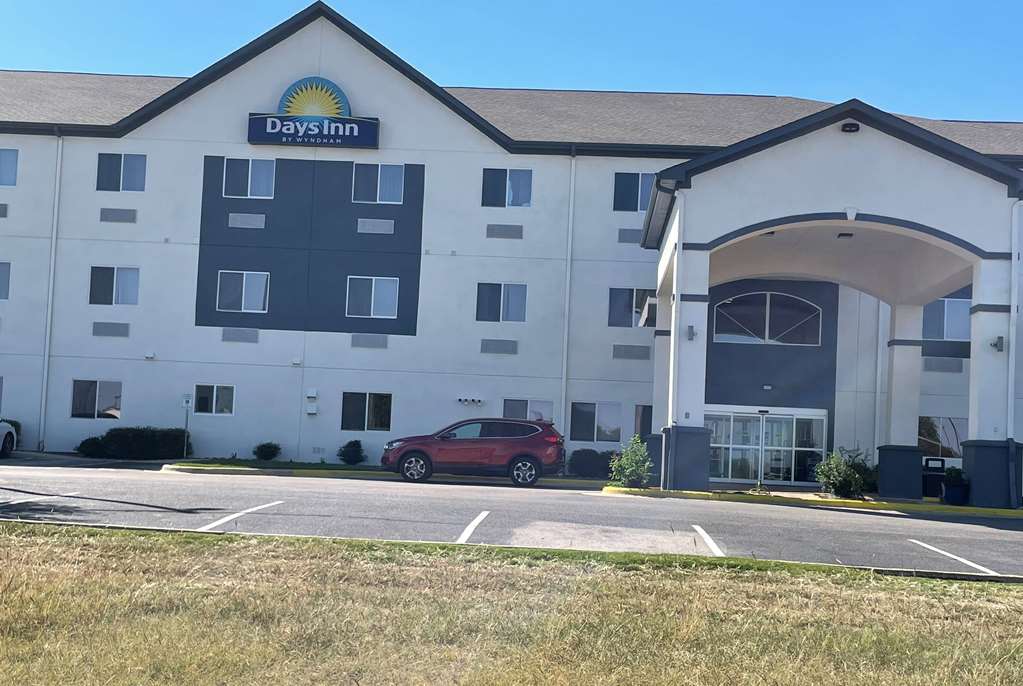 Days Inn By Wyndham Copperas Cove,Copperas Cove>>Bell County,2.5 star