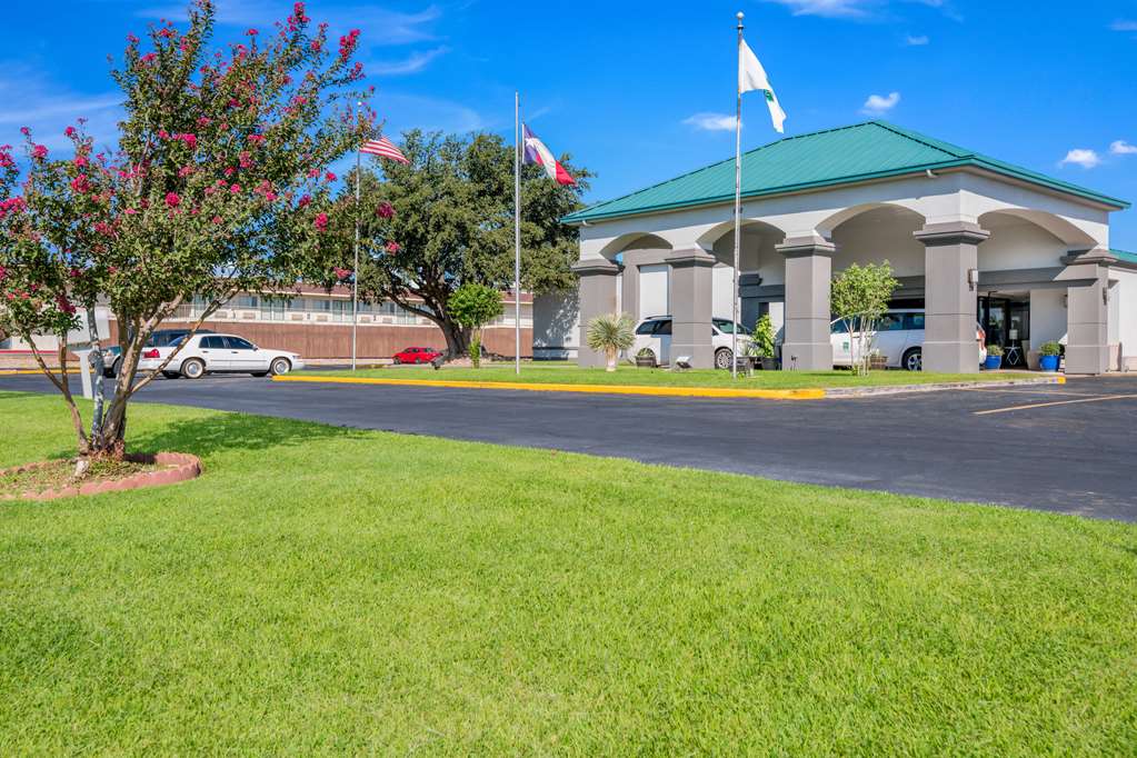 Quality Inn,Nolan>>Abilene,2.5 star
