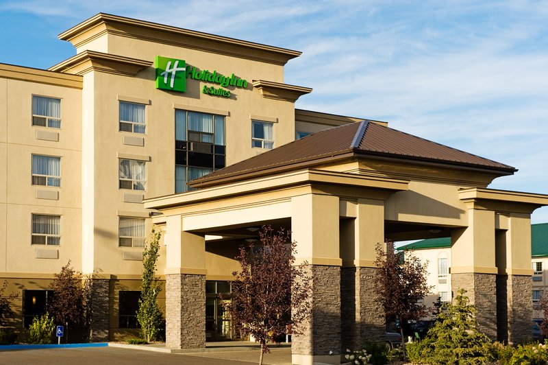 holiday inn hotel and suites lloydminster an ihg hotel