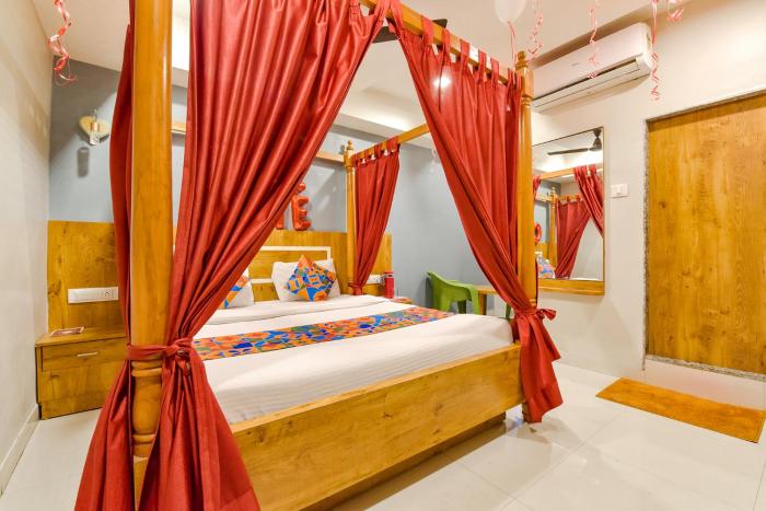 Hotel Apollo,,2 star
