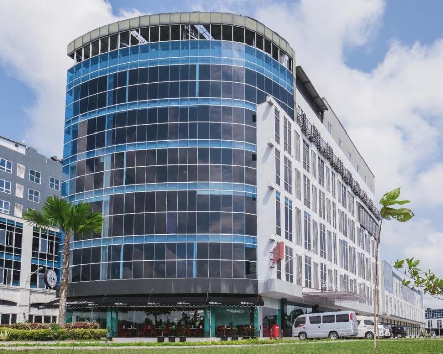 The Crew Hotel Kualanamu International Airport,,3 star