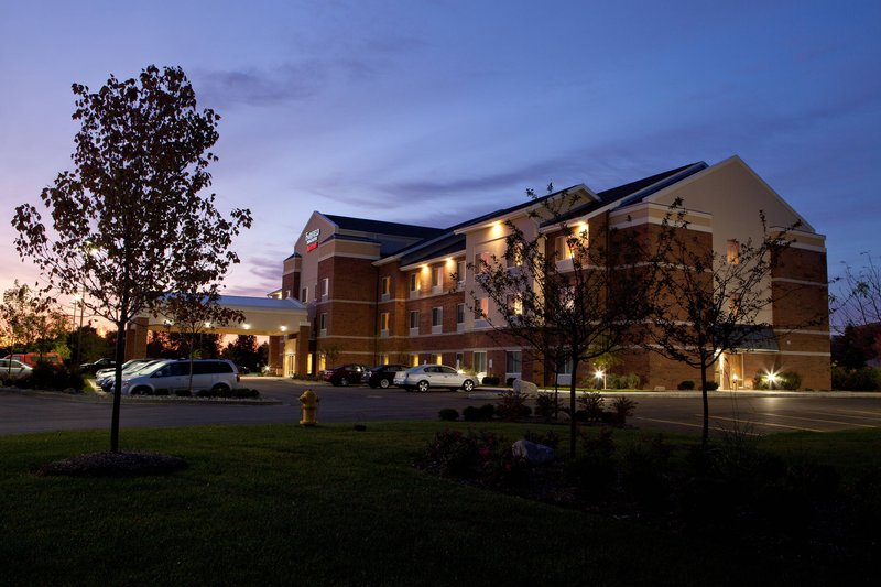 Fairfield Inn & Suites Flint Fenton,Fenton Township>>Fenton,2.5 star
