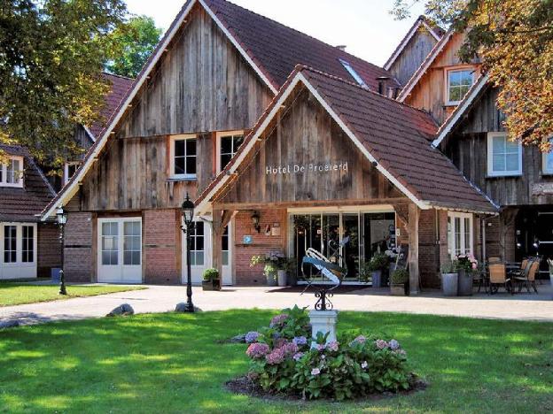 Fletcher Hotel-Restaurant De Broeierd