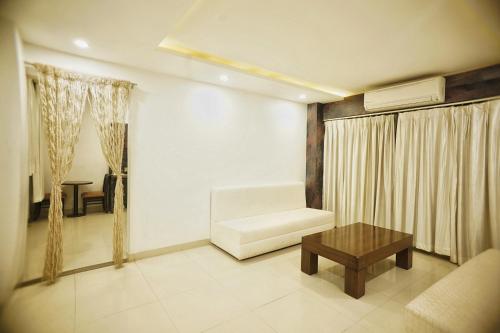 Awadh Palace,India>>Bhopal,3 star