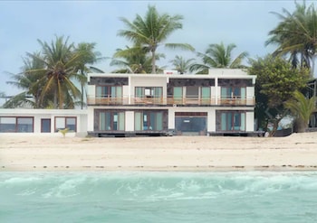 Cormorant Beach House,Isabela Island>>Galapagos,3.5 star