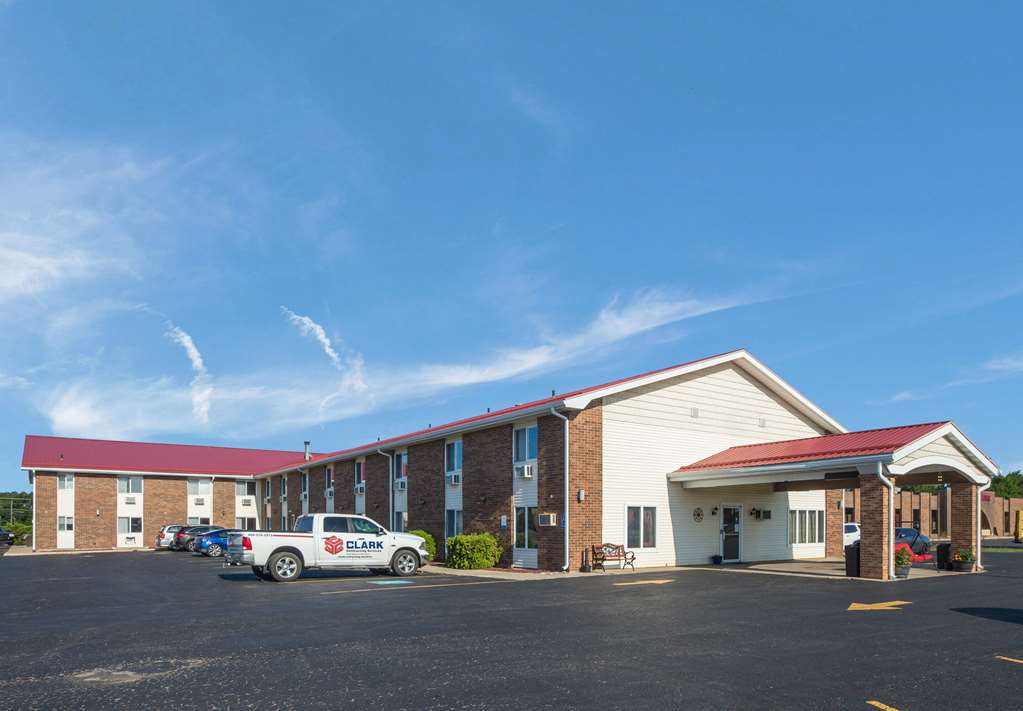 econo lodge inn and suites