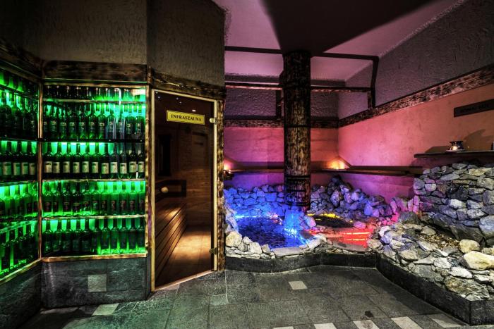 hotel korona eger