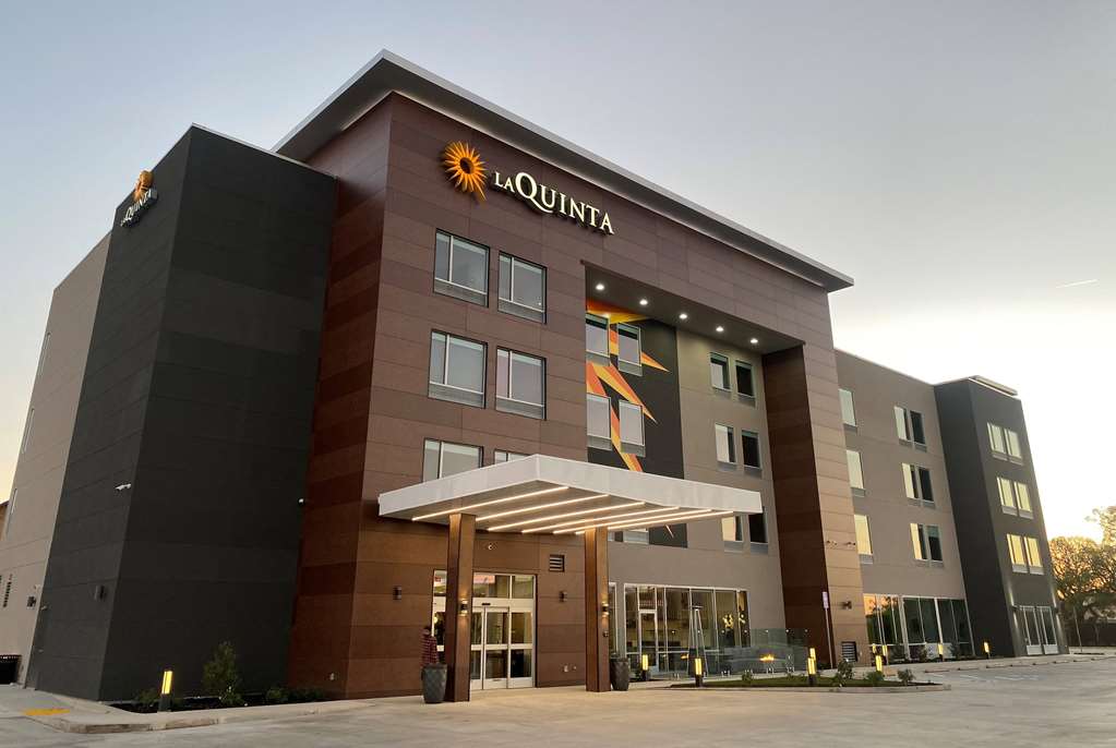 La Quinta Inn & Suites By Wyndham Galt