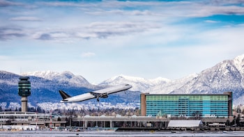 fairmont vancouver airport gold experience