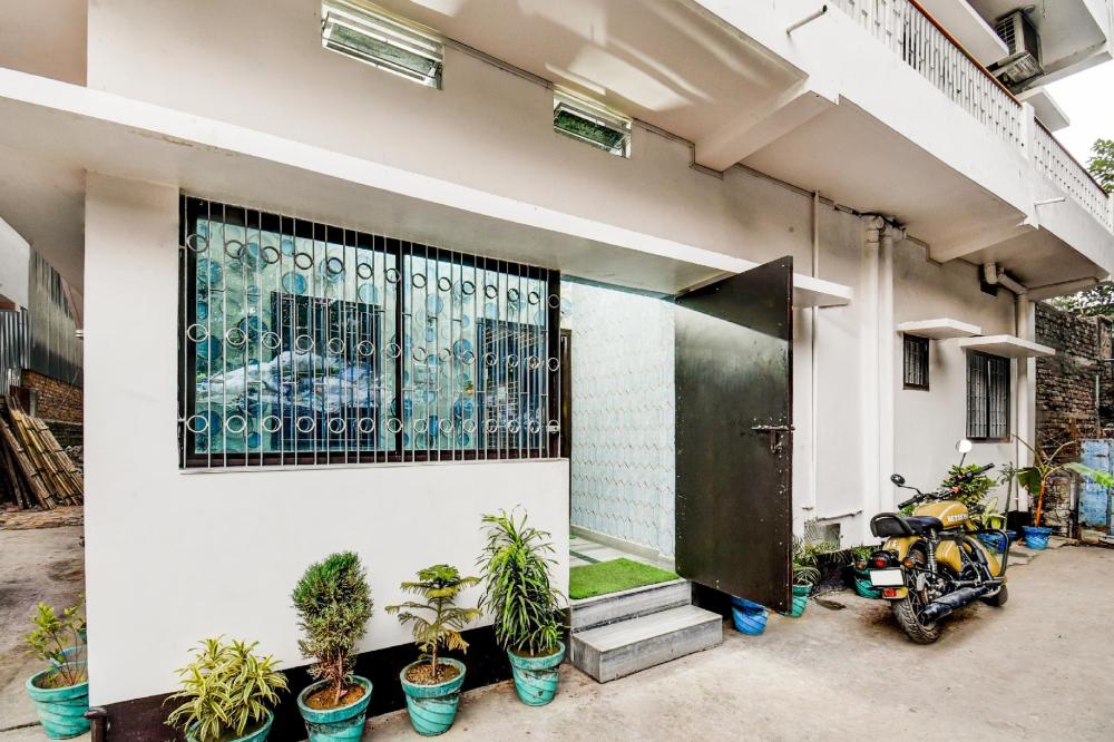 Hotel Basera,Bihta,3 star