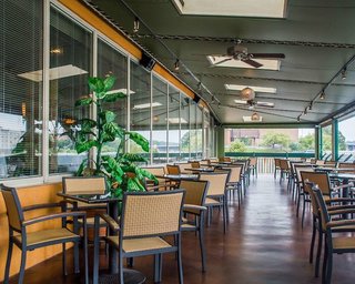 Clarion Hotel & Suites Riverfront,Near Richardson-Bates House Museum,3 star