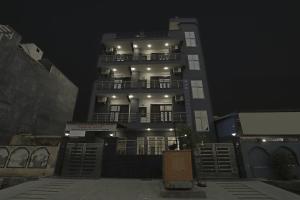 Hotel O Noida Premium Inn,Sector 1,3 star