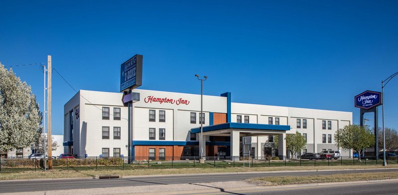 Hampton Inn Hutchinson