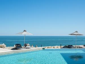 akrotiri olympus luxury suites