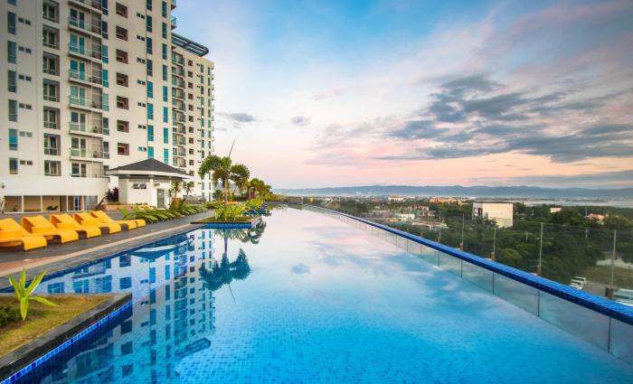 c suites at mactan newtown