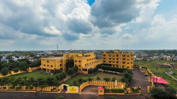 Hamlinn Resort,Guna>>Goharganj,2.5 star