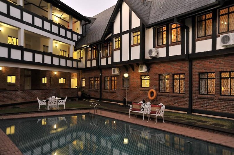Cresta Lodge - Harare,Zimbabwe>>Harare,3 star