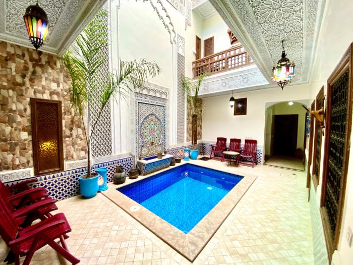 Riad Nouhal,,4 star