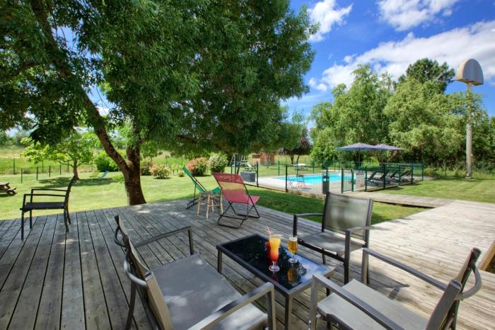 Kyriad Libourne Saint Emilion,Bordeaux>>Arveyres,3 star