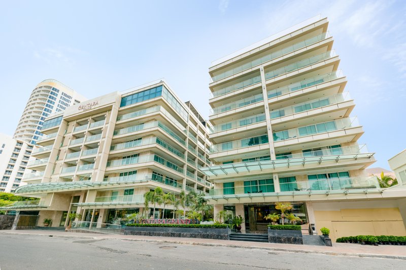 centara grand phratamnak pattaya