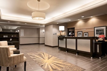 hampton inn and suites mansfield