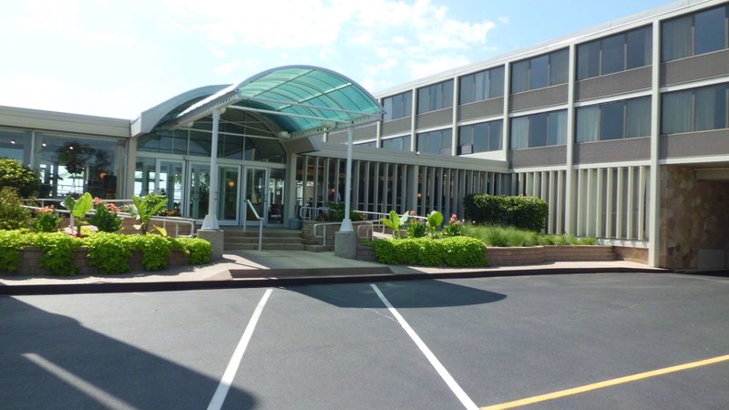 Illinois Beach Hotel,Cook County>>Chicago,2 star