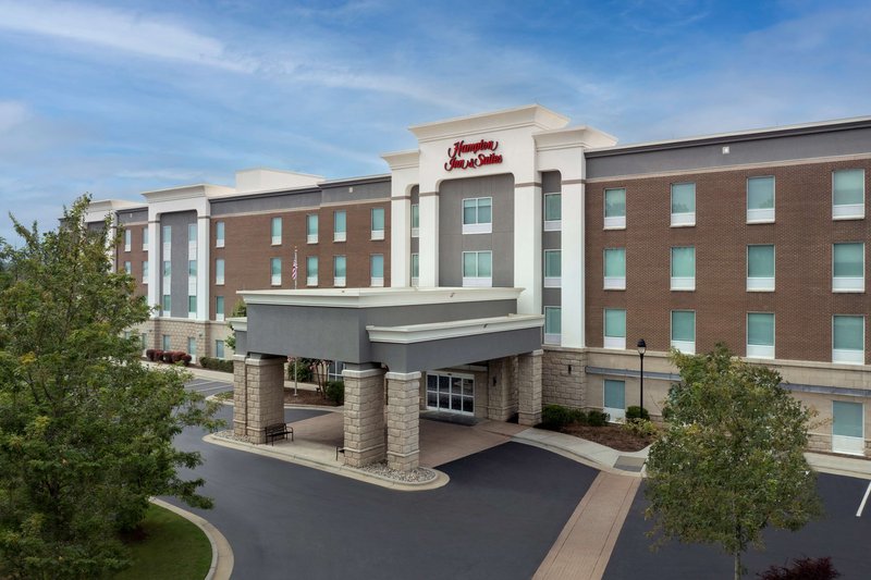 Hampton Inn & Suites Holly Springs