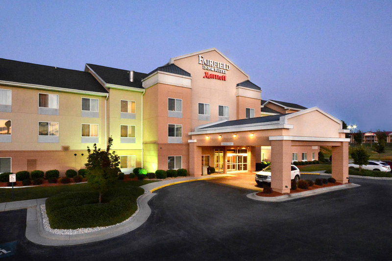 Fairfield Inn & Suites By Marriott,Virginia>>Wytheville,2.5 star