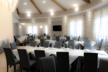 Hotel Duca Di Calabria,,3 star