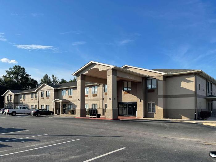 Country Inn & Suites By Radisson, Midway - Tallahassee West,,3 star