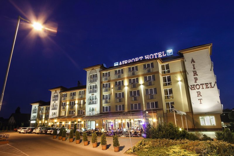 Airport Hotel Budapest,Vecsés>>Budapest,4 star