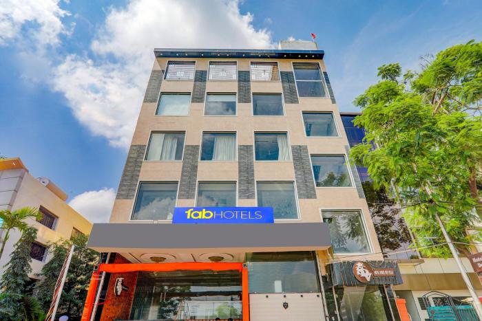 Super Townhouse Oak Csjmu Kanpur Formerly Shree Dev Villa,Kalyanpur>>Kanpur,3 star