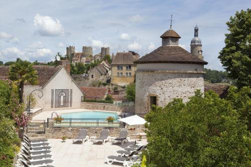 Hob Montespan Talleyrand,Near Chateau Bourbon-L'archambault,3 star