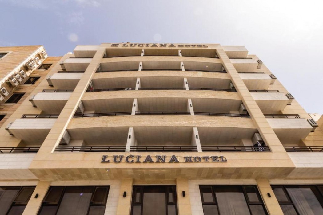 luciana hotel by bratus