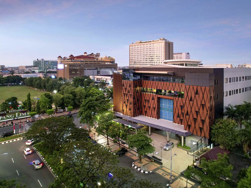 ibis styles semarang simpang lima