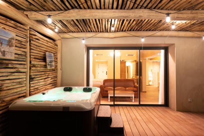 Le Hameau Des Pesquiers Ecolodge, Curio Collection By Hilton,,5 star