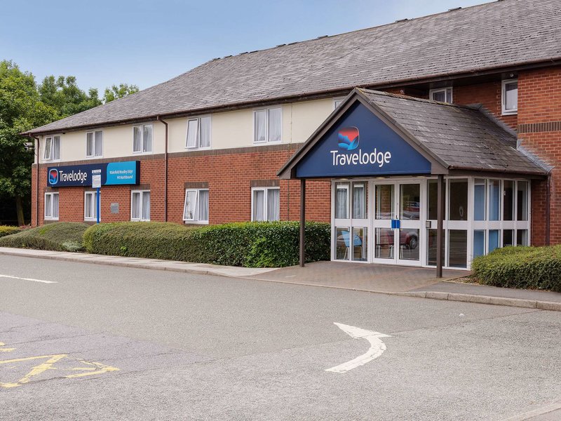 Travelodge Wakefield Woolley Edge M1 Northbound,Emley>>Bretton,3 star